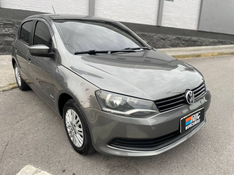 VOLKSWAGEN - GOL - 2013/2013 - Cinza - R$ 33.900,00