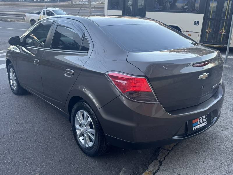 CHEVROLET - PRISMA - 2014/2014 - Marrom - R$ 51.800,00