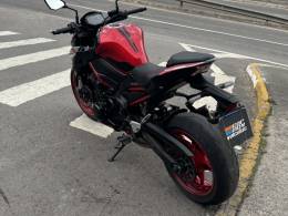KAWASAKI - Z900 - 2024/2025 - Vermelha - R$ 58.900,00