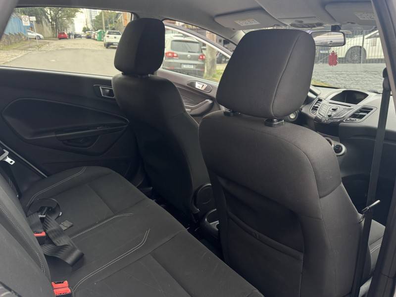 FORD - FIESTA - 2014/2014 - Branca - R$ 44.900,00
