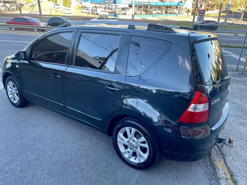 NISSAN - LIVINA - 2012/2013 - Cinza - R$ 26.900,00