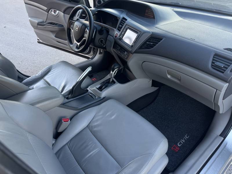 HONDA - CIVIC - 2012/2012 - Prata - R$ 77.900,00