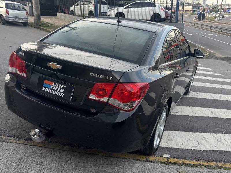 CHEVROLET - CRUZE - 2013/2013 - Preta - R$ 52.800,00