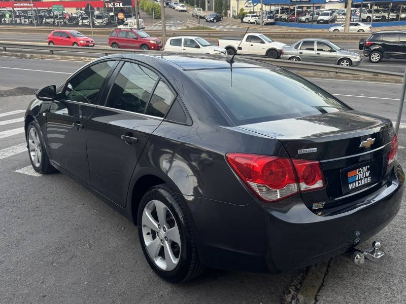 CHEVROLET - CRUZE - 2013/2013 - Preta - R$ 52.800,00