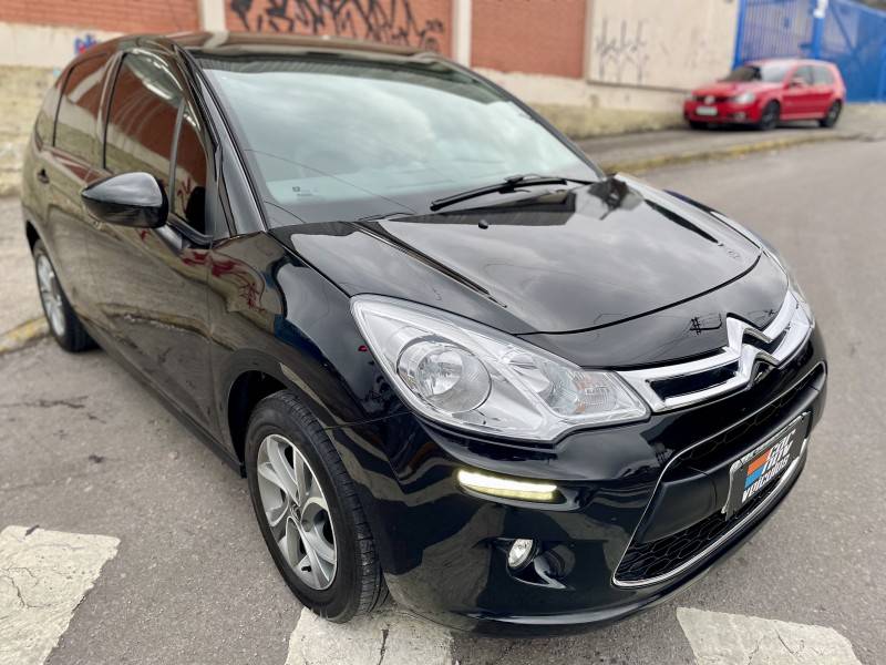 CITROËN - C3 - 2015/2016 - Preta - R$ 43.900,00