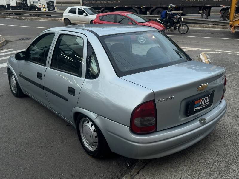 CHEVROLET - CORSA - 2005/2005 - Prata - R$ 21.500,00