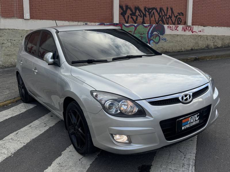 HYUNDAI - I30 - 2012/2012 - Prata - R$ 44.900,00