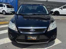 FORD - FOCUS - 2010/2011 - Preta - R$ 41.900,00