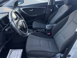 HYUNDAI - I30 - 2013/2013 - Prata - R$ 63.900,00