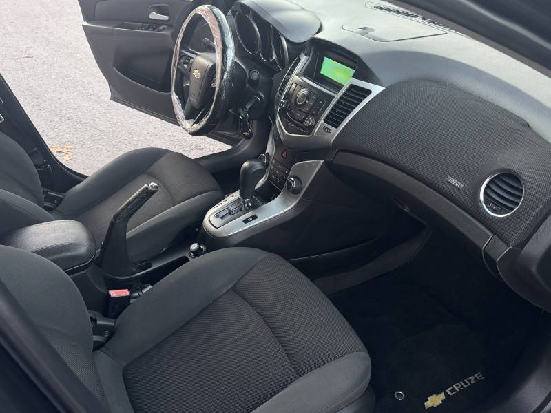 CHEVROLET - CRUZE - 2013/2013 - Preta - R$ 52.800,00