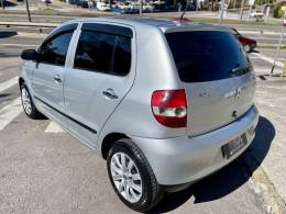 VOLKSWAGEN - FOX - 2007/2008 - Prata - R$ 23.900,00