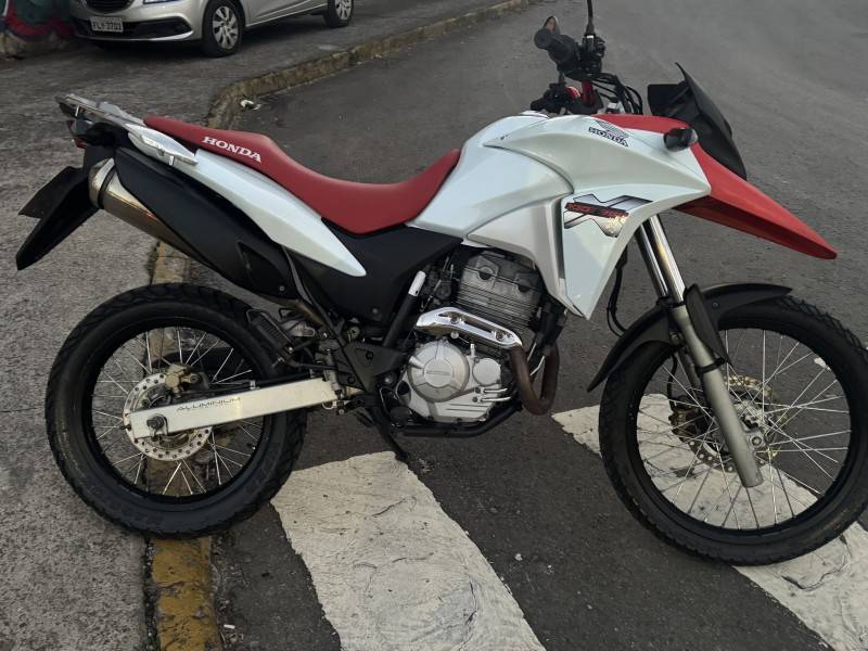 HONDA - XRE 300 - 2015/2015 - Branca - R$ 19.900,00