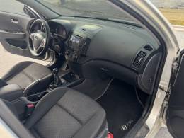 HYUNDAI - I30 - 2012/2012 - Prata - R$ 44.900,00