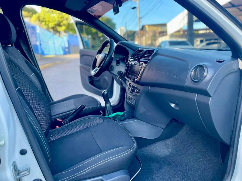 RENAULT - LOGAN - 2020/2020 - Branca - R$ 43.900,00