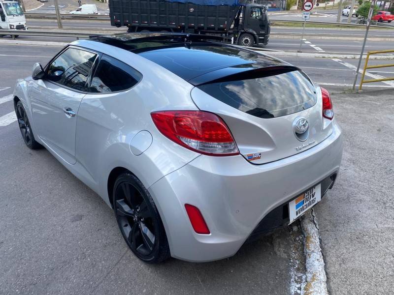 HYUNDAI - VELOSTER - 2013/2013 - Prata - R$ 63.900,00