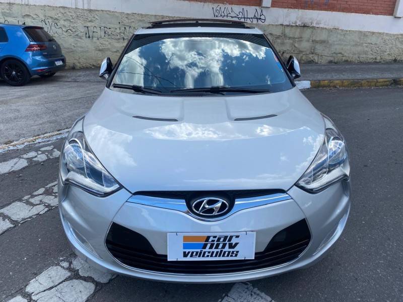 HYUNDAI - VELOSTER - 2013/2013 - Prata - R$ 63.900,00