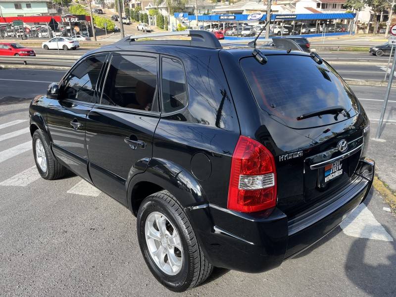HYUNDAI - TUCSON - 2009/2010 - Preta - R$ 41.900,00