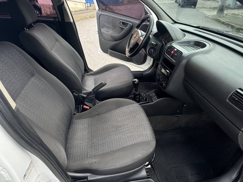 CHEVROLET - CORSA - 2009/2009 - Branca - R$ 28.900,00