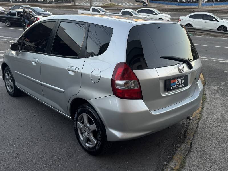 HONDA - FIT - 2007/2007 - Prata - R$ 33.900,00